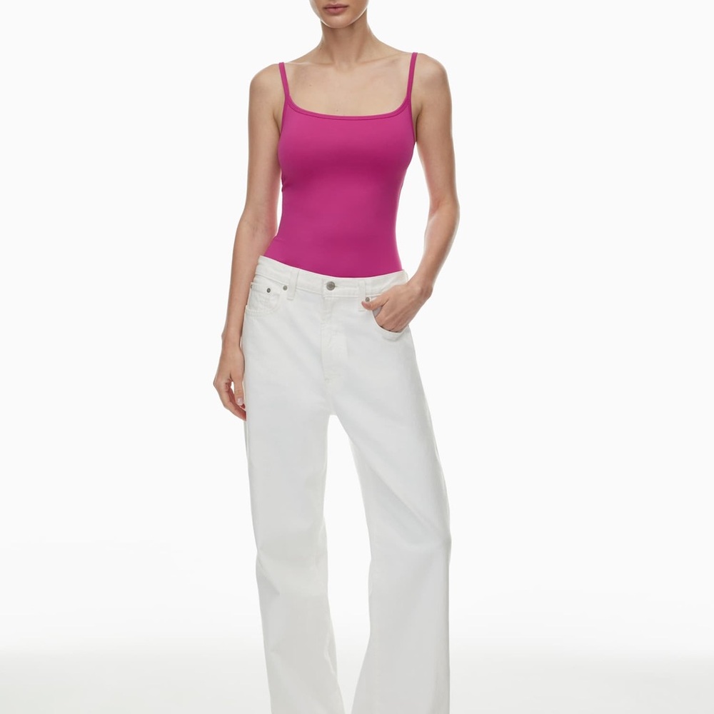 Aritzia Contour Swoop Cami Tank Crush Magenta